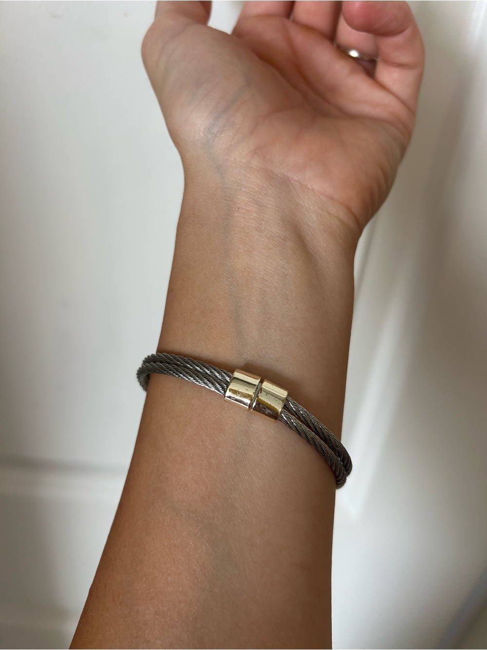 Gold and Silver Cable Initial Charm Bracelet with magnetic clasp - M - Picture 3 of 3